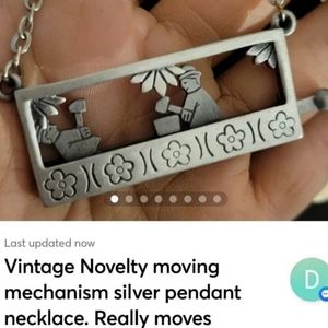FIRM PRICEVintage Novelty moving mechanism silver pendant necklace. Really moves